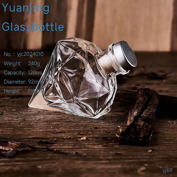 Premium 100ml Glass Bottle Crystal Diamond shape Glass Bottle for Alcohol Whiskey Bottle